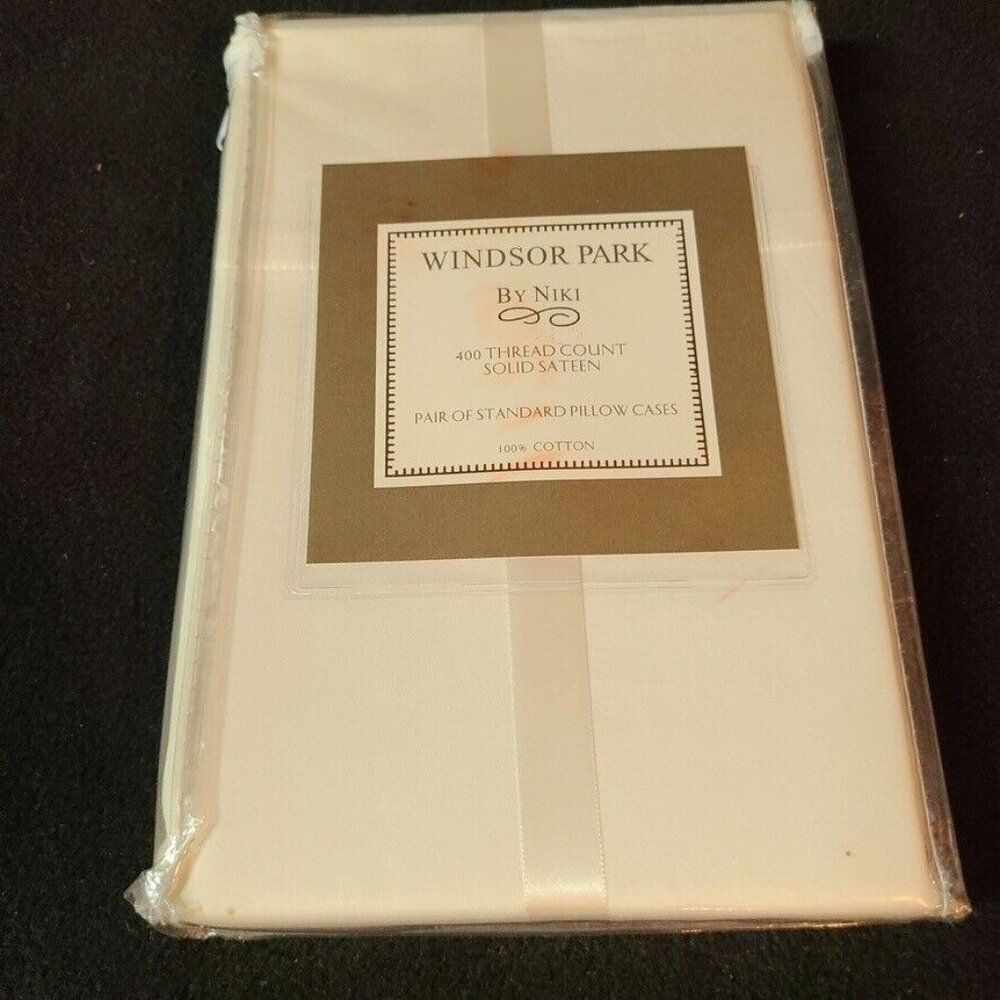 Windsor Park by Niki Pair Standard White Pillowcases 400 Thread Cotton New